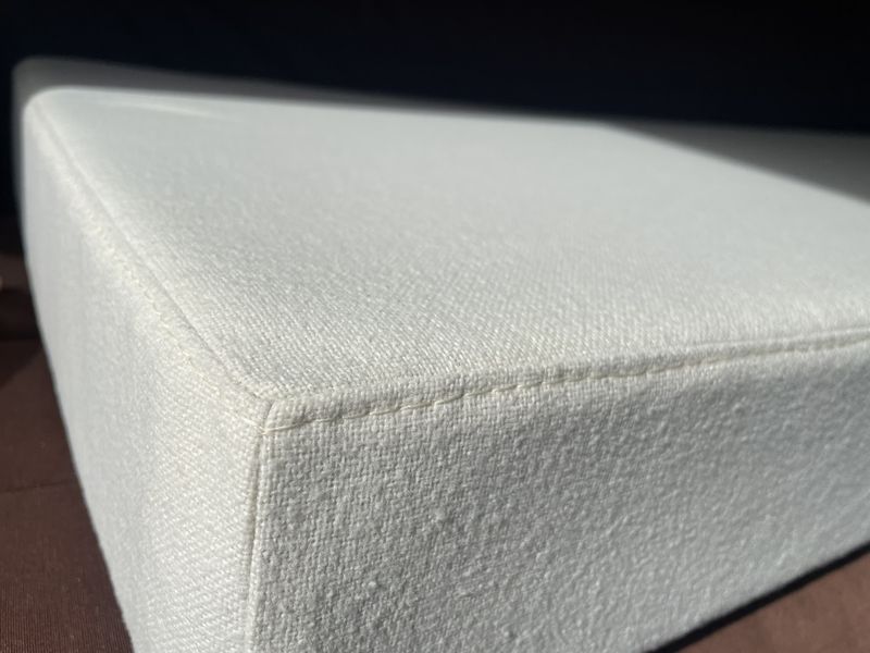 Coussin tiny Parenthèse 1 - Marine Audinet Tapissier décorateur Charente-Maritime 17