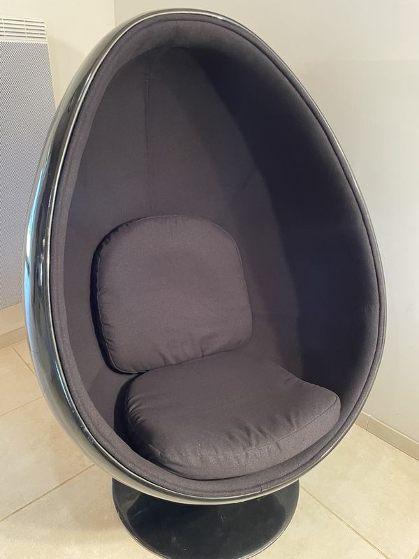 fauteuil oeuf 1 - Marine Audinet Tapissier décorateur Charente-Maritime 17